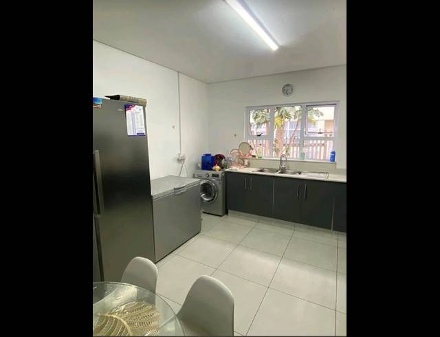 3 BEDROOM PROPERTY TO RENT IN ESSENWOOD